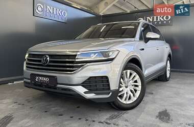 Позашляховик / Кросовер Volkswagen Touareg 2021 в 