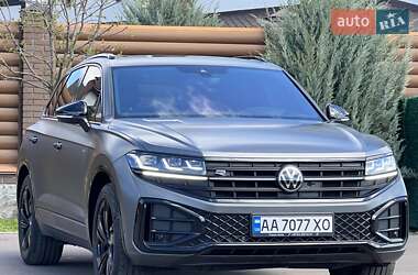 Позашляховик / Кросовер Volkswagen Touareg 2024 в 