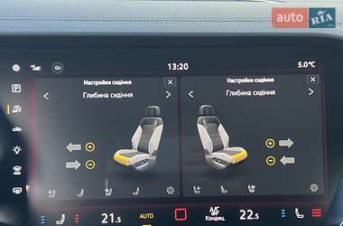 Позашляховик / Кросовер Volkswagen Touareg 2024 в 