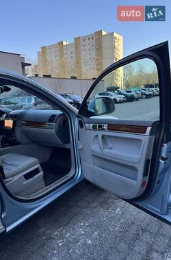 Внедорожник / Кроссовер Volkswagen Touareg 2007 в 