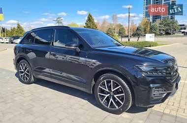 Внедорожник / Кроссовер Volkswagen Touareg 2020 в Днепре