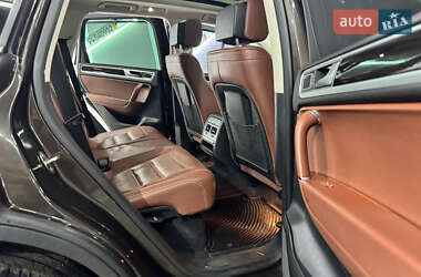 Внедорожник / Кроссовер Volkswagen Touareg 2016 в 