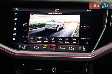 Позашляховик / Кросовер Volkswagen Touareg 2018 в 
