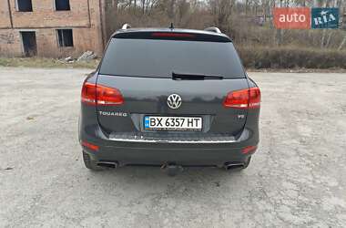 Позашляховик / Кросовер Volkswagen Touareg 2012 в 