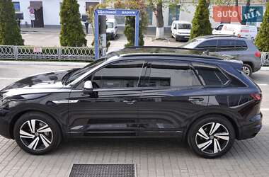 Внедорожник / Кроссовер Volkswagen Touareg 2020 в 