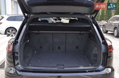 Внедорожник / Кроссовер Volkswagen Touareg 2020 в 