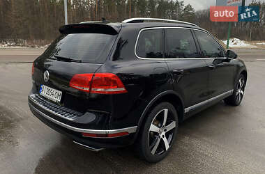 Внедорожник / Кроссовер Volkswagen Touareg 2017 в 