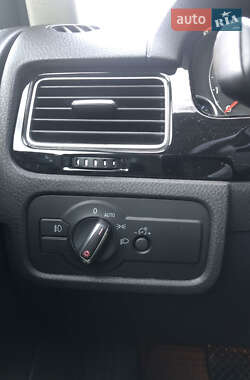 Внедорожник / Кроссовер Volkswagen Touareg 2010 в 