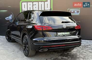 Внедорожник / Кроссовер Volkswagen Touareg 2020 в 