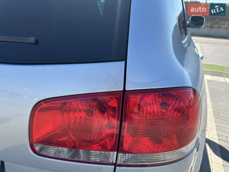 Внедорожник / Кроссовер Volkswagen Touareg 2006 в Киеве фото 9 Внедорожник / Кроссовер Volkswagen Touareg 2006 в Киеве
