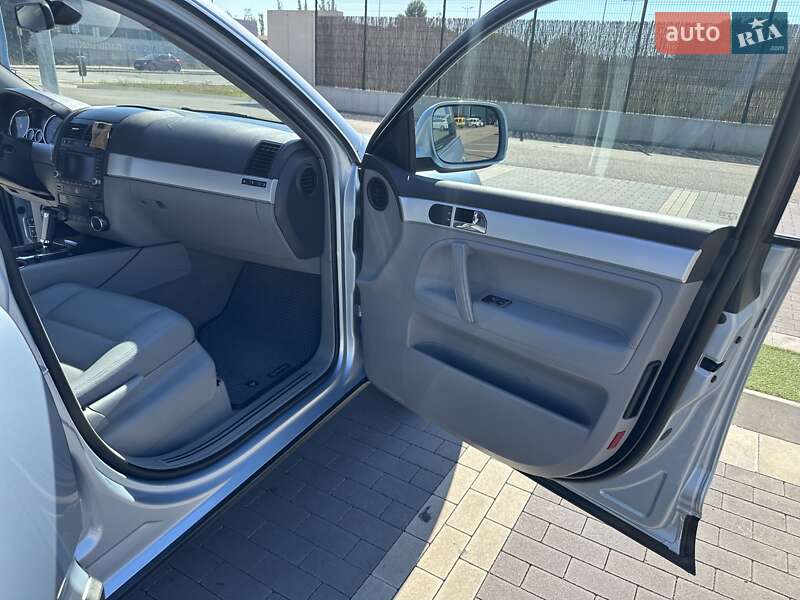 Внедорожник / Кроссовер Volkswagen Touareg 2006 в Киеве фото 16 Внедорожник / Кроссовер Volkswagen Touareg 2006 в Киеве