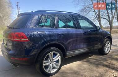 Позашляховик / Кросовер Volkswagen Touareg 2013 в 