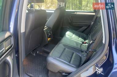 Позашляховик / Кросовер Volkswagen Touareg 2013 в 