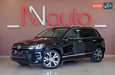 Позашляховик / Кросовер Volkswagen Touareg 2015 в Одесі