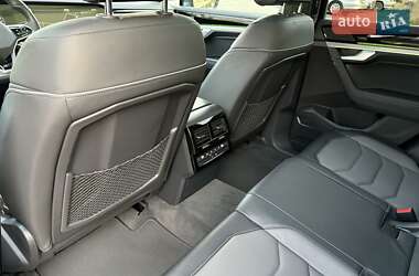 Внедорожник / Кроссовер Volkswagen Touareg 2021 в 