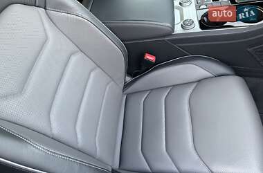 Внедорожник / Кроссовер Volkswagen Touareg 2021 в 