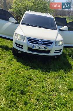 Позашляховик / Кросовер Volkswagen Touareg 2008 в 