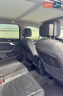 Внедорожник / Кроссовер Volkswagen Touareg 2021 в 