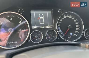 Позашляховик / Кросовер Volkswagen Touareg 2005 в 