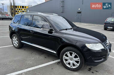 Позашляховик / Кросовер Volkswagen Touareg 2008 в 