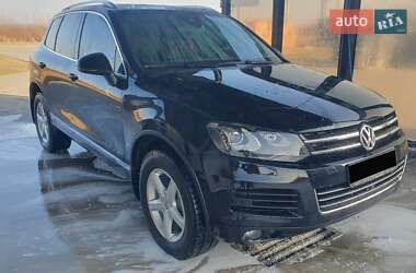Внедорожник / Кроссовер Volkswagen Touareg 2011 в 