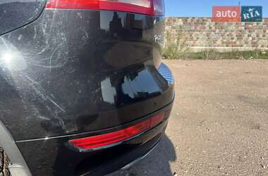 Внедорожник / Кроссовер Volkswagen Touareg 2012 в 