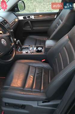 Позашляховик / Кросовер Volkswagen Touareg 2008 в 