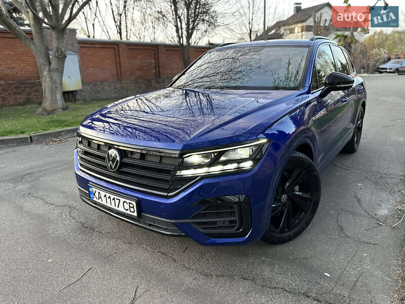 Внедорожник / Кроссовер Volkswagen Touareg 2021 в 