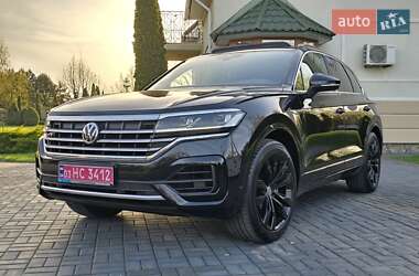 Позашляховик / Кросовер Volkswagen Touareg 2019 в Луцьку