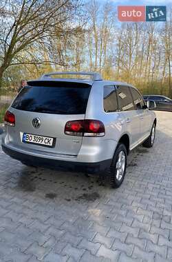 Внедорожник / Кроссовер Volkswagen Touareg 2007 в 