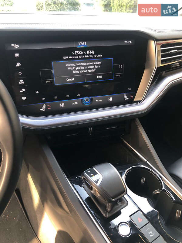 Позашляховик / Кросовер Volkswagen Touareg 2019 в Вінниці