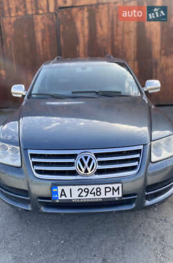 Позашляховик / Кросовер Volkswagen Touareg 2004 в 
