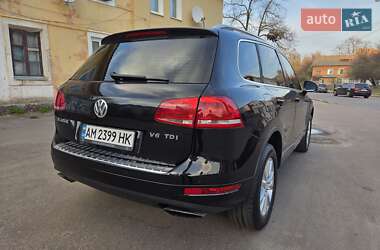Внедорожник / Кроссовер Volkswagen Touareg 2012 в 