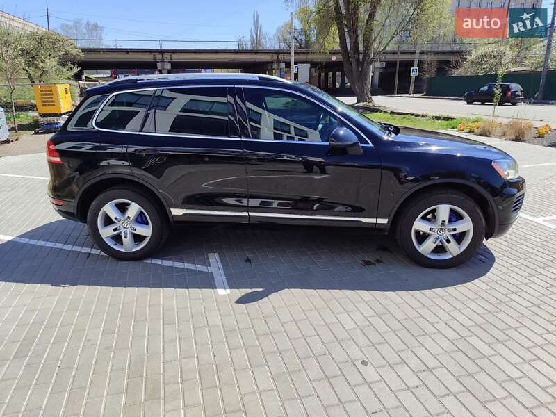 Внедорожник / Кроссовер Volkswagen Touareg 2012 в Хмельницком фото 6 Внедорожник / Кроссовер Volkswagen Touareg 2012 в Хмельницком
