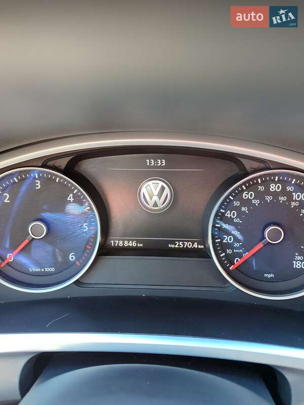 Внедорожник / Кроссовер Volkswagen Touareg 2012 в Хмельницком фото 19 Внедорожник / Кроссовер Volkswagen Touareg 2012 в Хмельницком