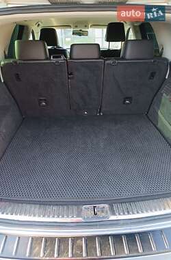 Внедорожник / Кроссовер Volkswagen Touareg 2013 в 