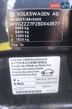 Внедорожник / Кроссовер Volkswagen Touareg 2011 в 