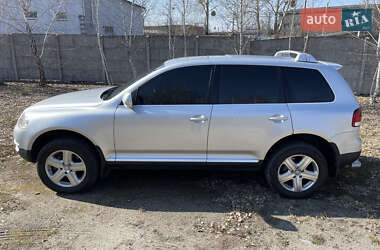 Внедорожник / Кроссовер Volkswagen Touareg 2006 в 