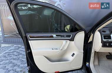 Внедорожник / Кроссовер Volkswagen Touareg 2016 в 