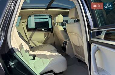 Внедорожник / Кроссовер Volkswagen Touareg 2016 в 