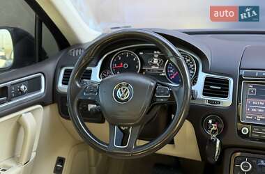 Внедорожник / Кроссовер Volkswagen Touareg 2016 в 