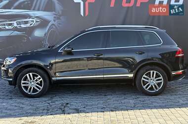 Внедорожник / Кроссовер Volkswagen Touareg 2016 в 