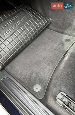 Внедорожник / Кроссовер Volkswagen Touareg 2012 в 