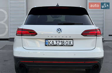 Позашляховик / Кросовер Volkswagen Touareg 2019 в 