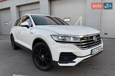 Позашляховик / Кросовер Volkswagen Touareg 2019 в 