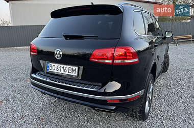 Внедорожник / Кроссовер Volkswagen Touareg 2015 в 