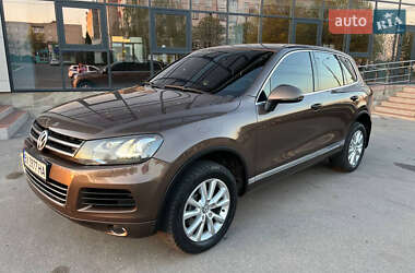 Позашляховик / Кросовер Volkswagen Touareg 2010 в 