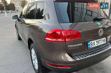 Позашляховик / Кросовер Volkswagen Touareg 2010 в 