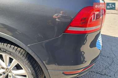 Внедорожник / Кроссовер Volkswagen Touareg 2013 в 