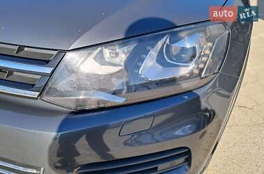 Внедорожник / Кроссовер Volkswagen Touareg 2013 в 